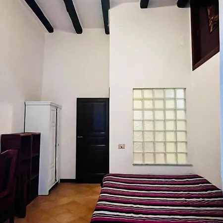 Elegance And Tradition Two Big In The Heart Of Apartment Palermo