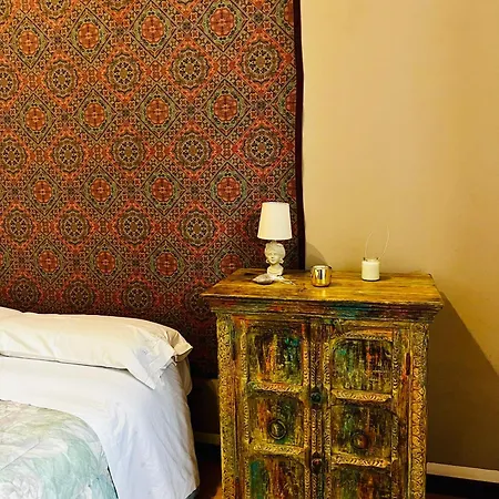 Elegance And Tradition Two Big In The Heart Of Apartment *